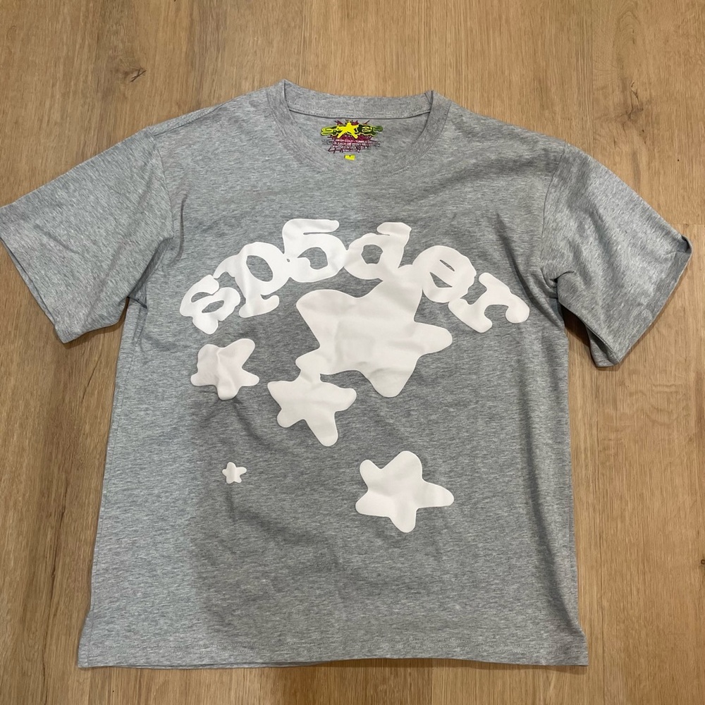 Gray Graphic Tee with Star Design